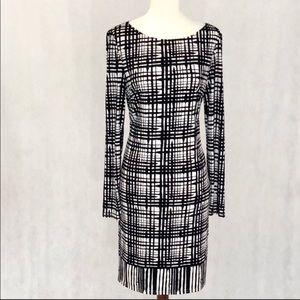 Vince Camuto long sleeve dress in black & white